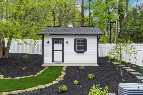 2515 Holgate Road Akron OH 44313