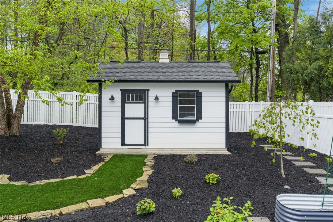 2515 Holgate Road Akron OH 44313