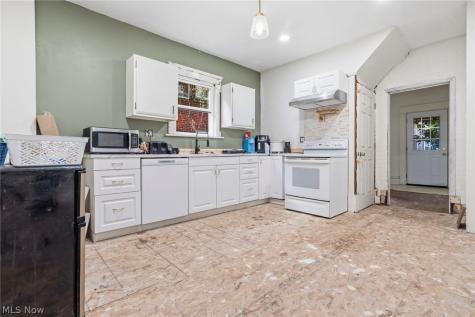 105 W Harrison Street Alliance OH 44601