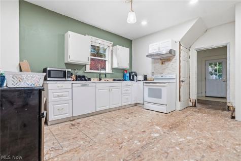 105 W Harrison Street Alliance OH 44601