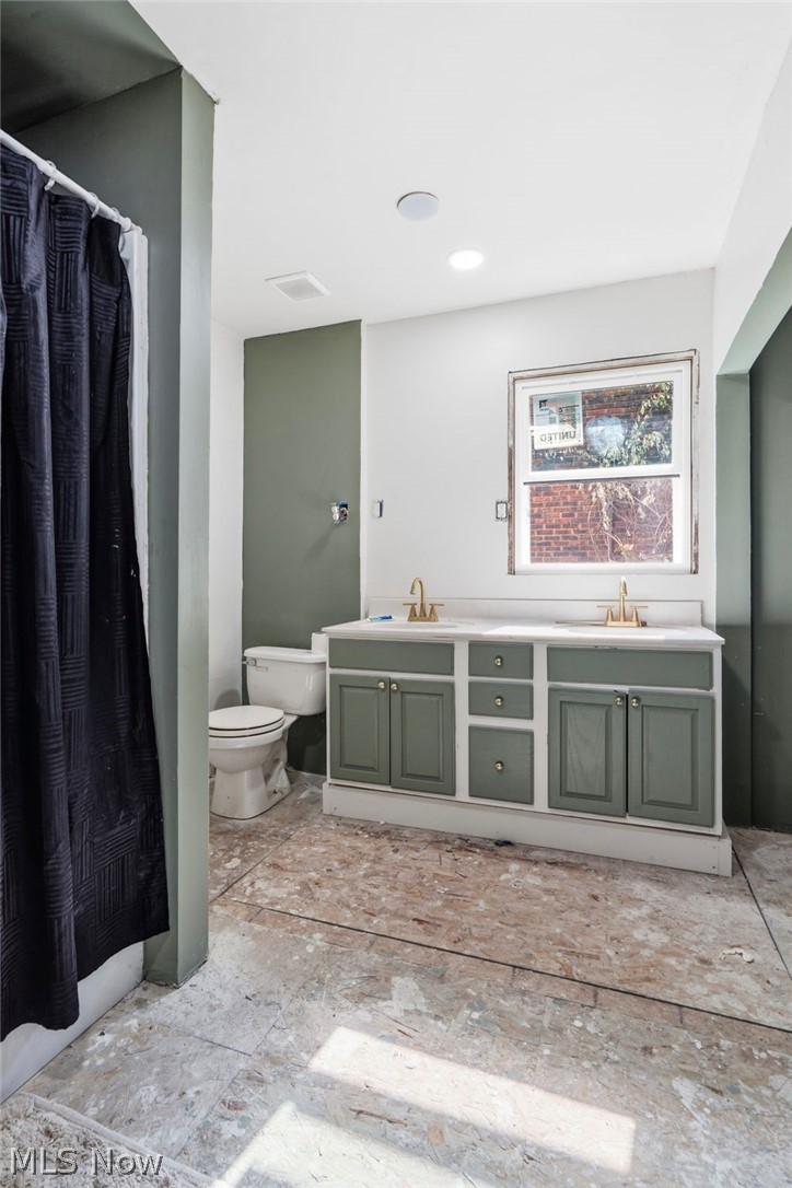 105 W Harrison Street Alliance OH 44601