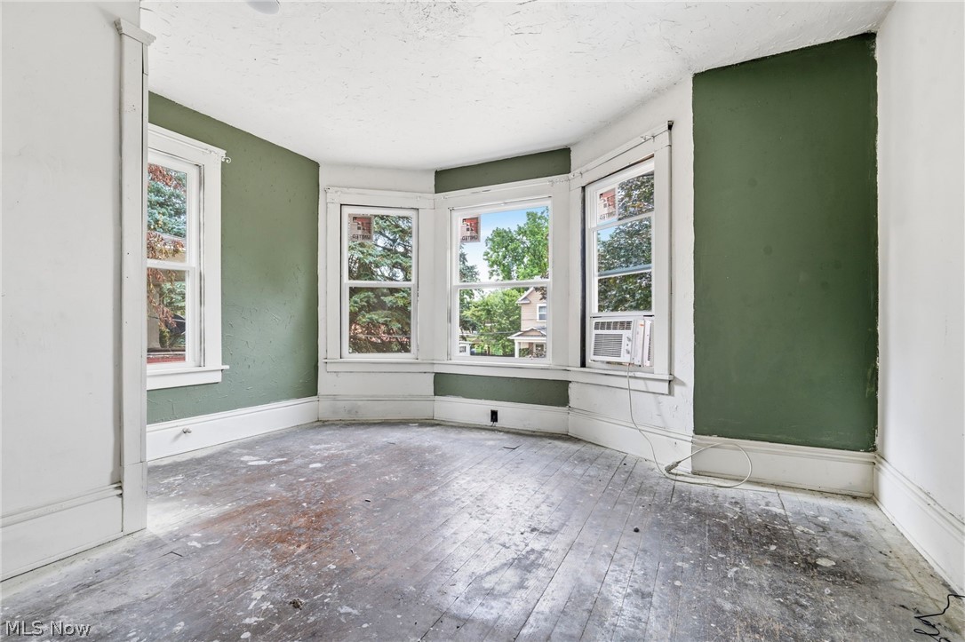 105 W Harrison Street Alliance OH 44601