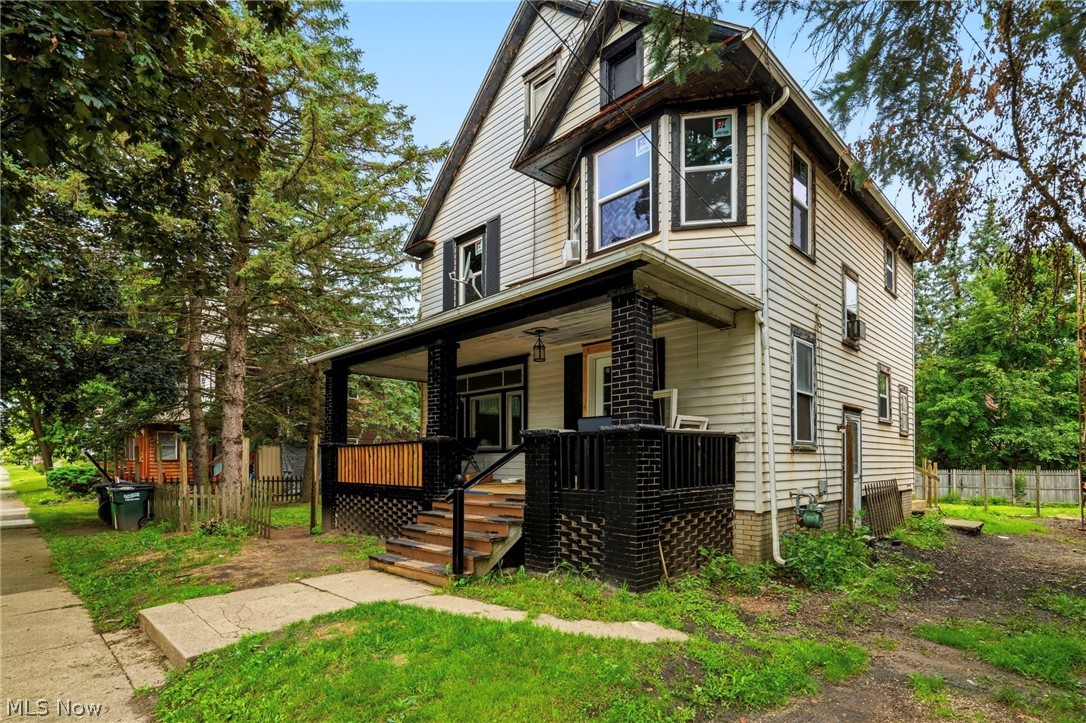 105 W Harrison Street Alliance OH 44601