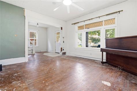 105 W Harrison Street Alliance OH 44601
