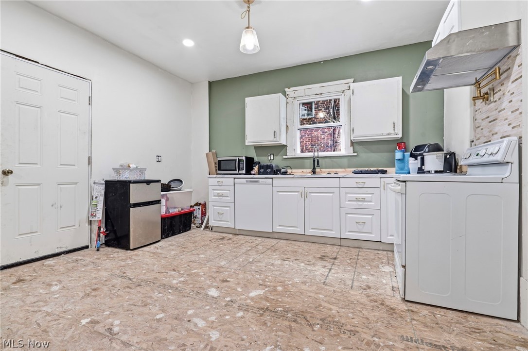 105 W Harrison Street Alliance OH 44601