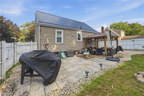88 Ansel Avenue Akron OH 44312