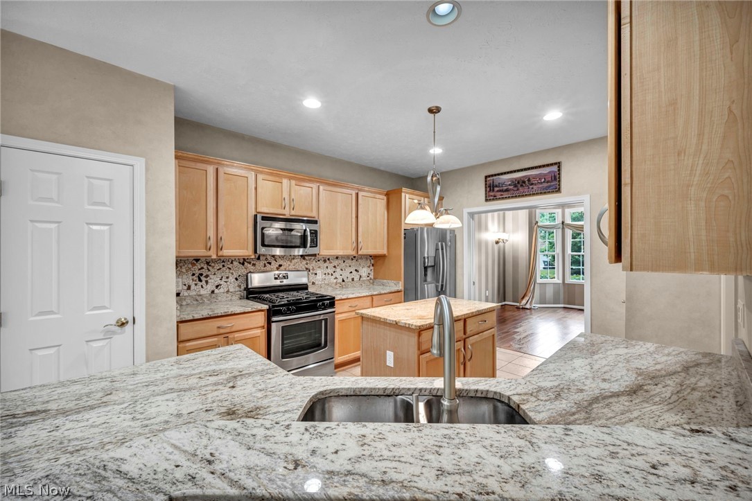 7043 Navajo Trail Solon OH 44139