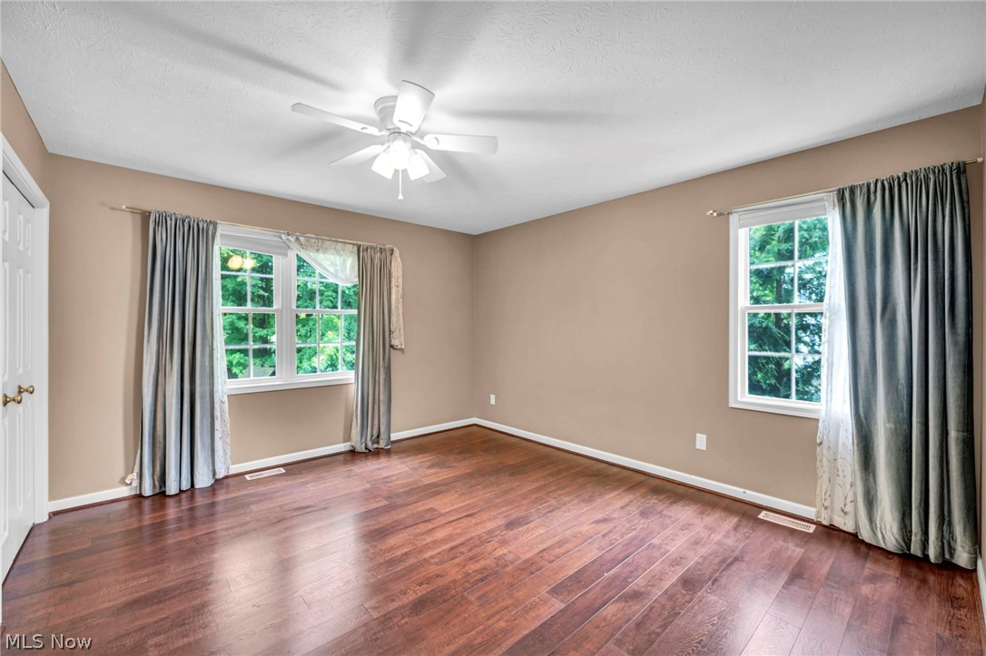 7043 Navajo Trail Solon OH 44139