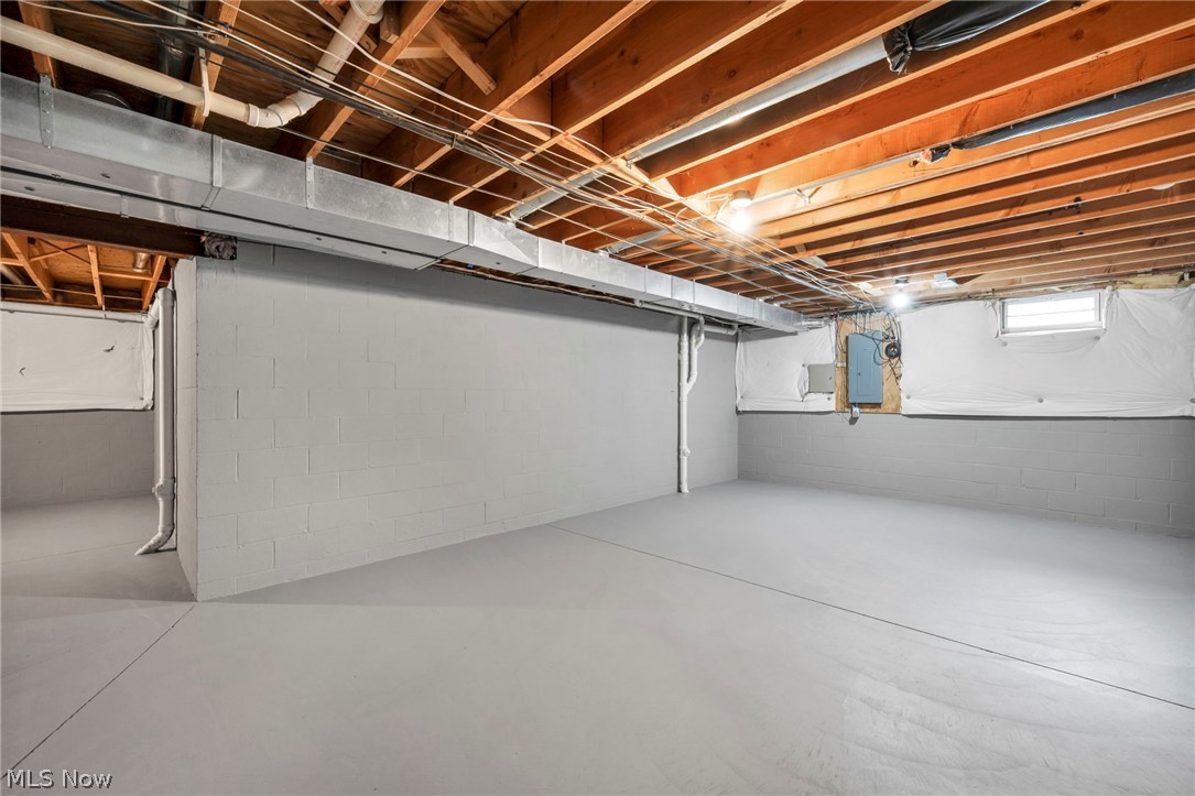 7043 Navajo Trail Solon OH 44139