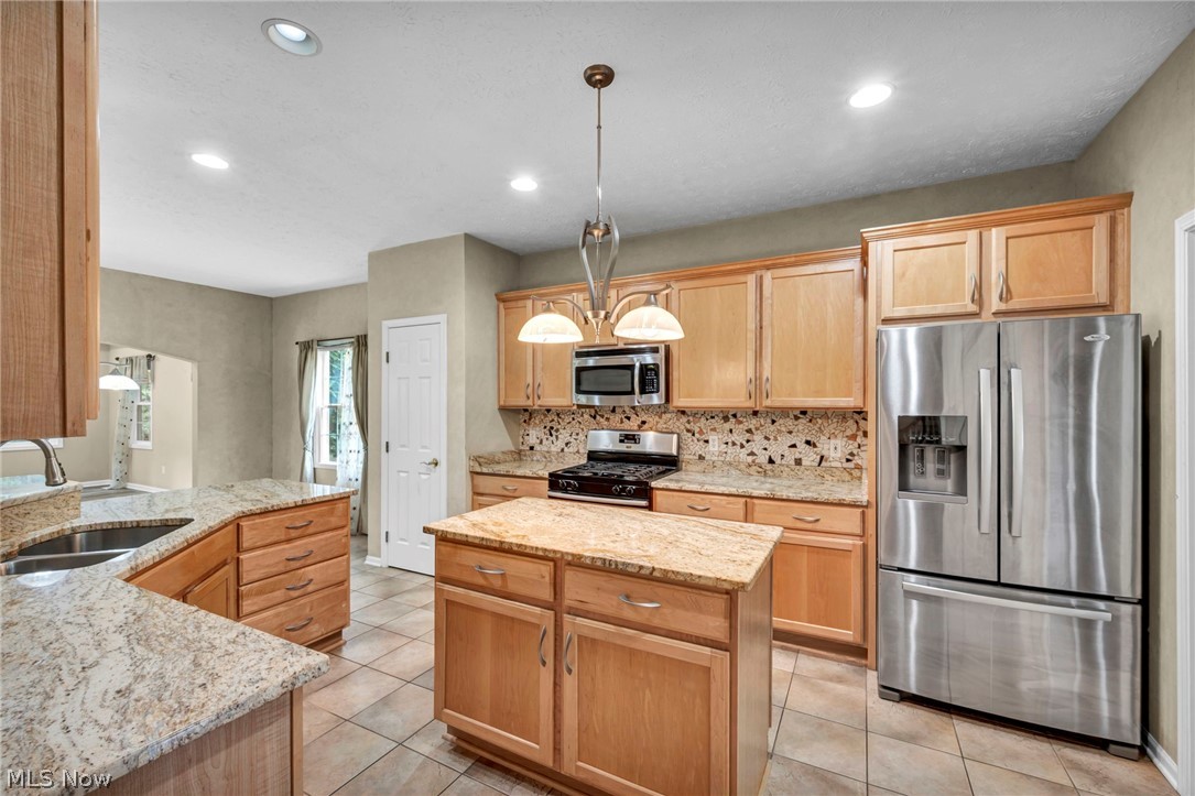 7043 Navajo Trail Solon OH 44139