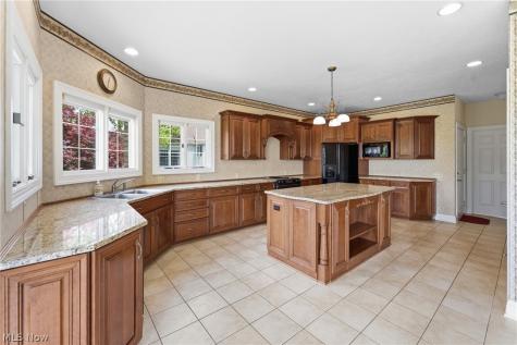2595 Augusta Drive SE Massillon OH 44646