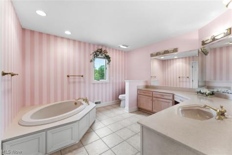 2595 Augusta Drive SE Massillon OH 44646
