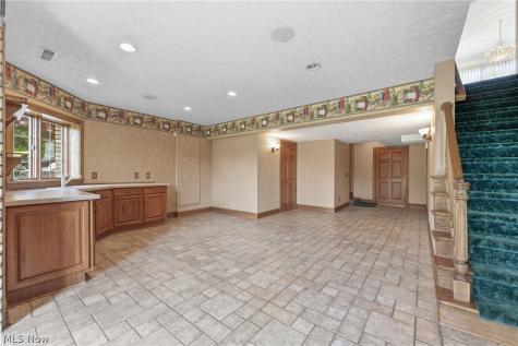 2595 Augusta Drive SE Massillon OH 44646