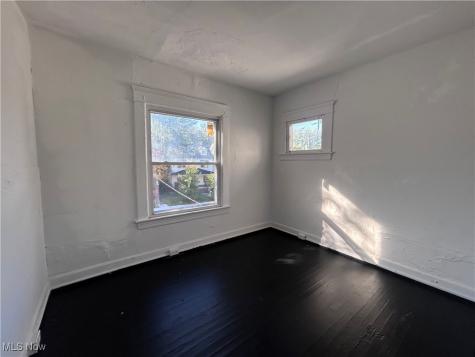 12209 Ingomar Avenue Cleveland OH 44108