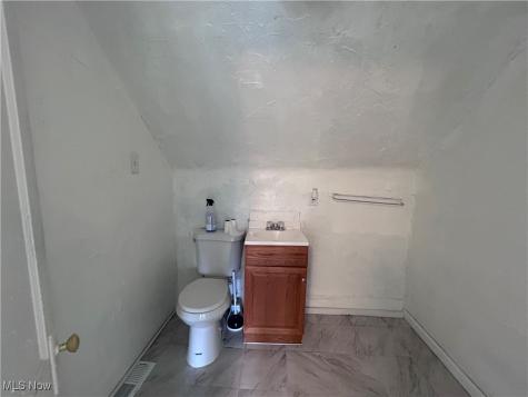 12209 Ingomar Avenue Cleveland OH 44108