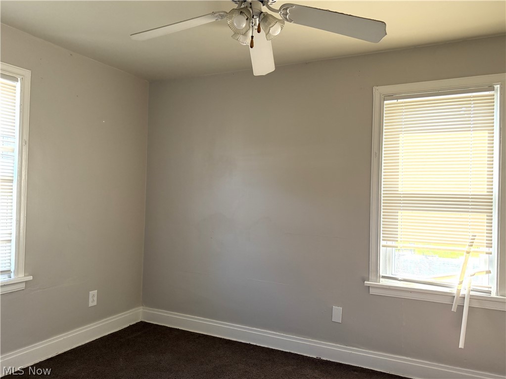 314 Adelaide Avenue SE Warren OH 44483