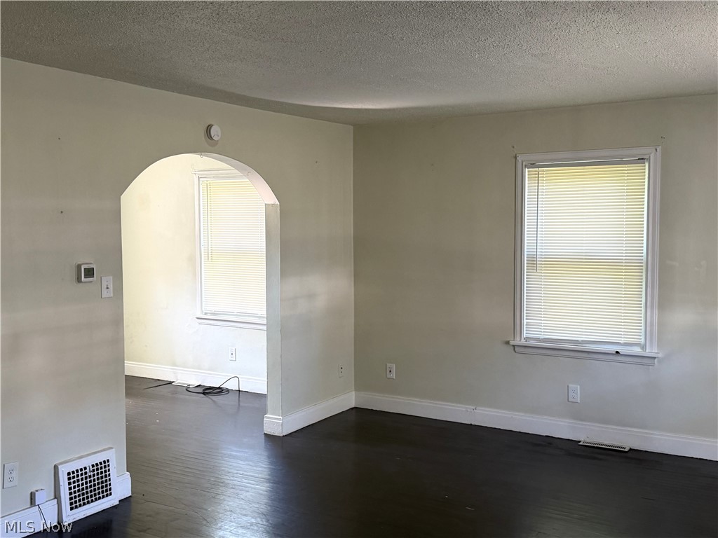 314 Adelaide Avenue SE Warren OH 44483