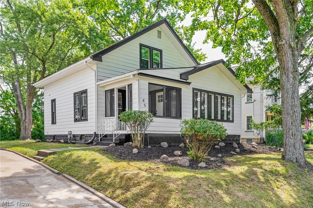 45 Summit Avenue Niles OH 44446