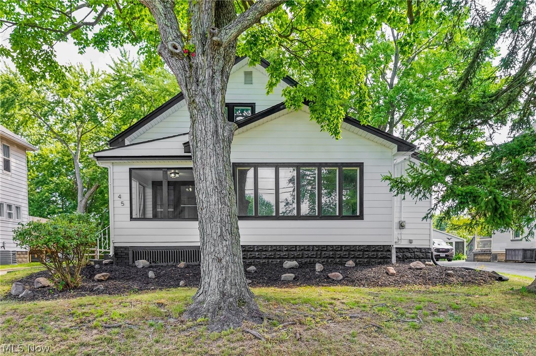 45 Summit Avenue Niles OH 44446