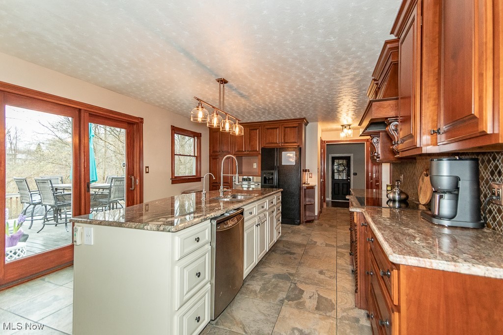 9025 Mulberry Road Chesterland OH 44026