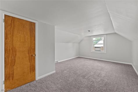 2376 Harding Road Cuyahoga Falls OH 44223