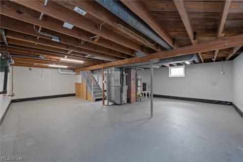 2376 Harding Road Cuyahoga Falls OH 44223