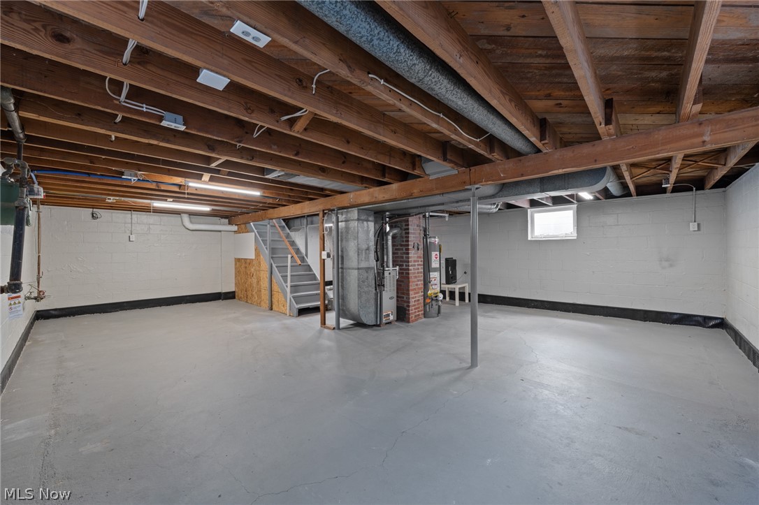 2376 Harding Road Cuyahoga Falls OH 44223