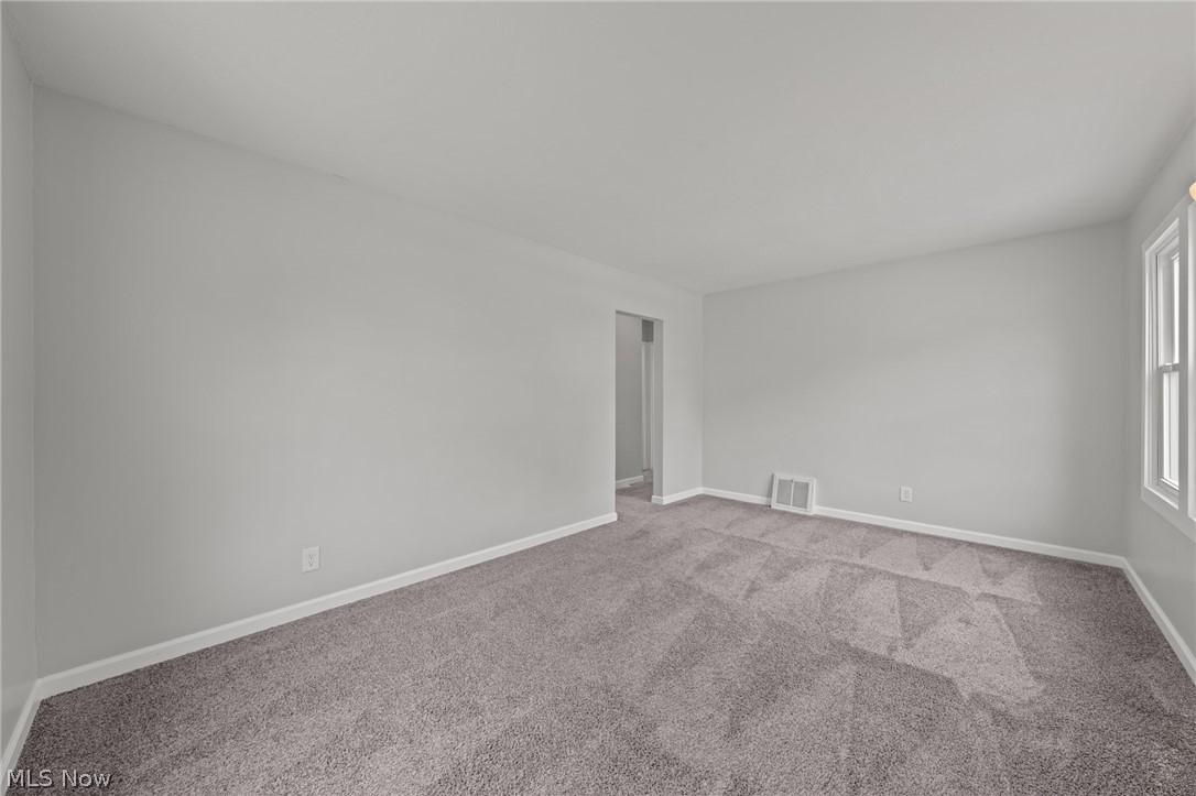 2376 Harding Road Cuyahoga Falls OH 44223