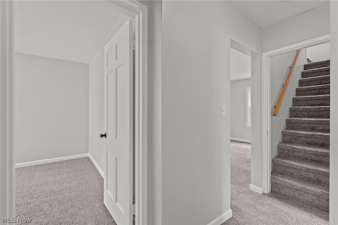 2376 Harding Road Cuyahoga Falls OH 44223