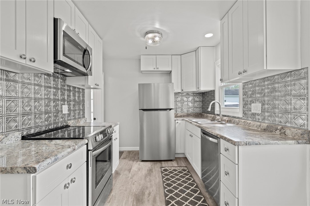 2376 Harding Road Cuyahoga Falls OH 44223