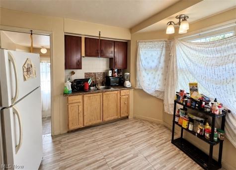 4000 E 155th Street Cleveland OH 44128