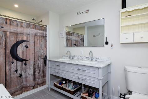 1031 E Wallings Road Broadview Heights OH 44147
