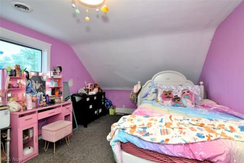 1031 E Wallings Road Broadview Heights OH 44147