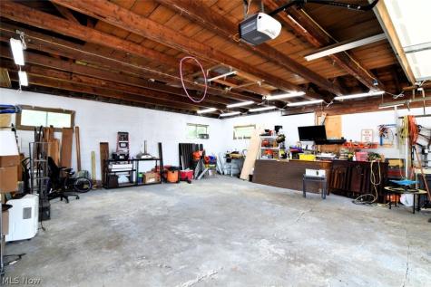 1031 E Wallings Road Broadview Heights OH 44147