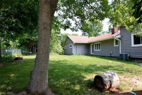 1031 E Wallings Road Broadview Heights OH 44147