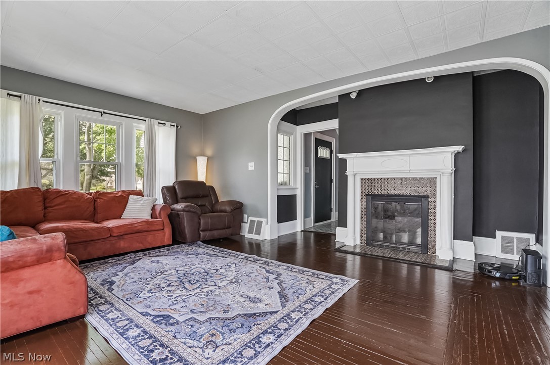 1169 Berwin Akron OH 44310