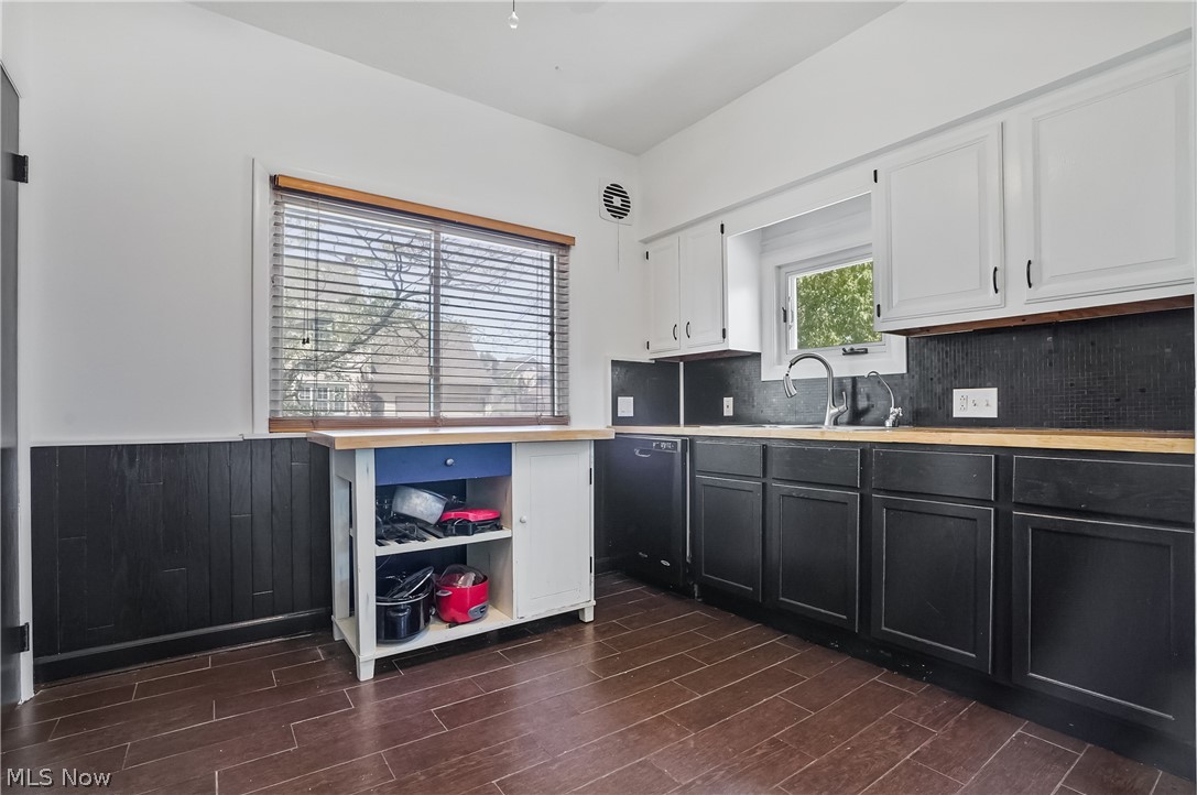 1169 Berwin Akron OH 44310
