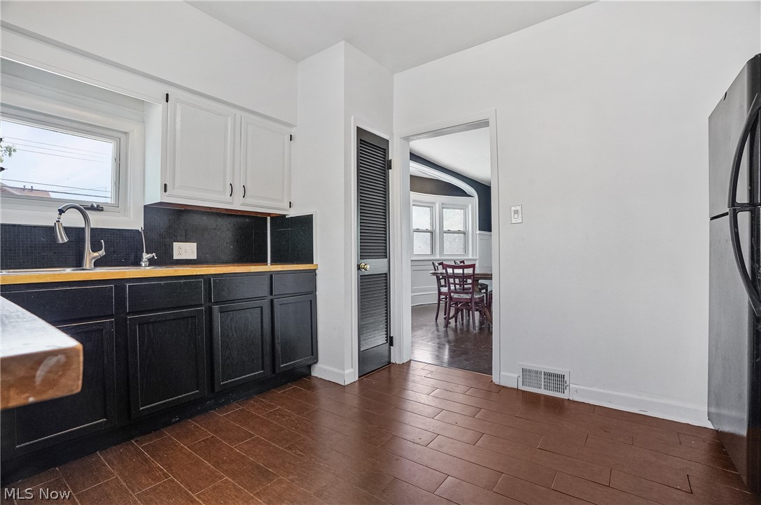 1169 Berwin Akron OH 44310