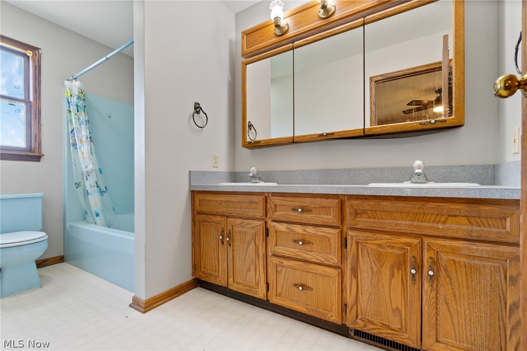 224 Tanglewood Drive Dalton OH 44618