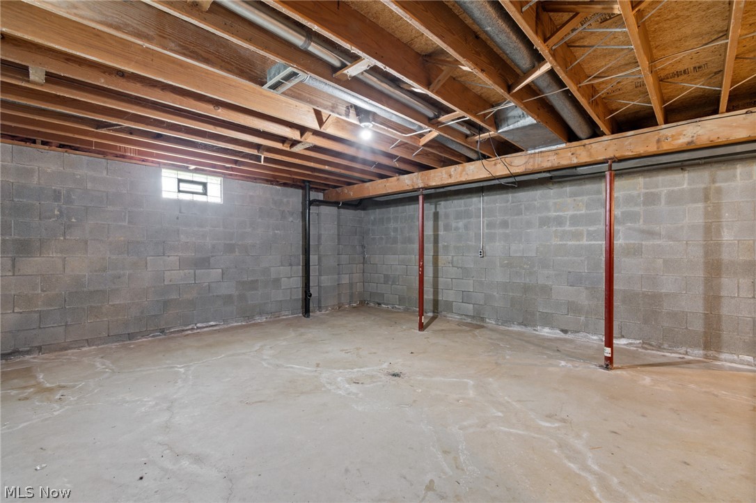 224 Tanglewood Drive Dalton OH 44618