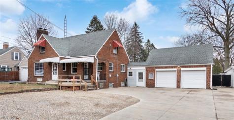 162 Perry Drive NW Canton OH 44708