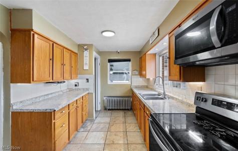 162 Perry Drive NW Canton OH 44708