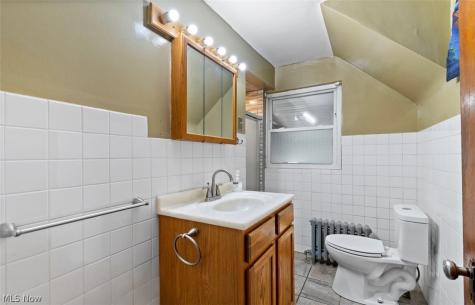162 Perry Drive NW Canton OH 44708