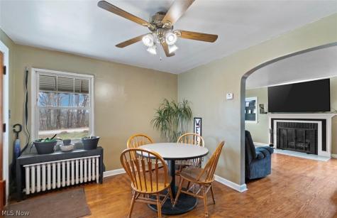 162 Perry Drive NW Canton OH 44708