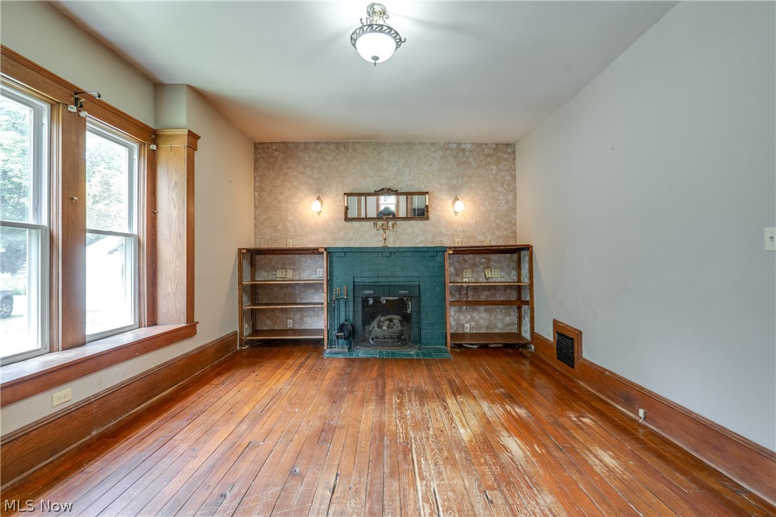 567 Crosby Street Akron OH 44302