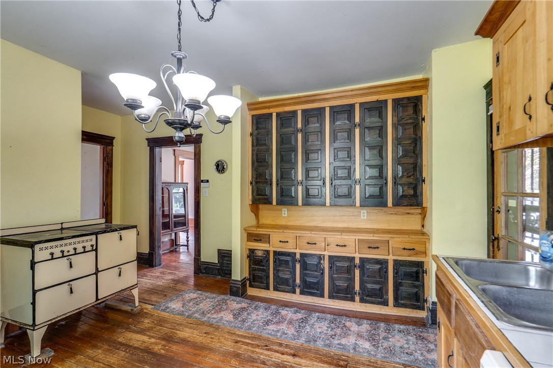 567 Crosby Street Akron OH 44302