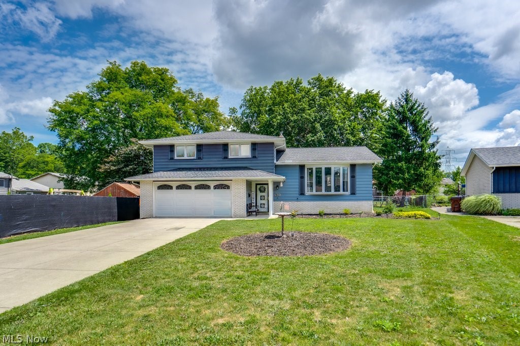 7821 W List Lane Parma OH 44130
