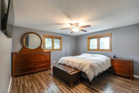 7821 W List Lane Parma OH 44130