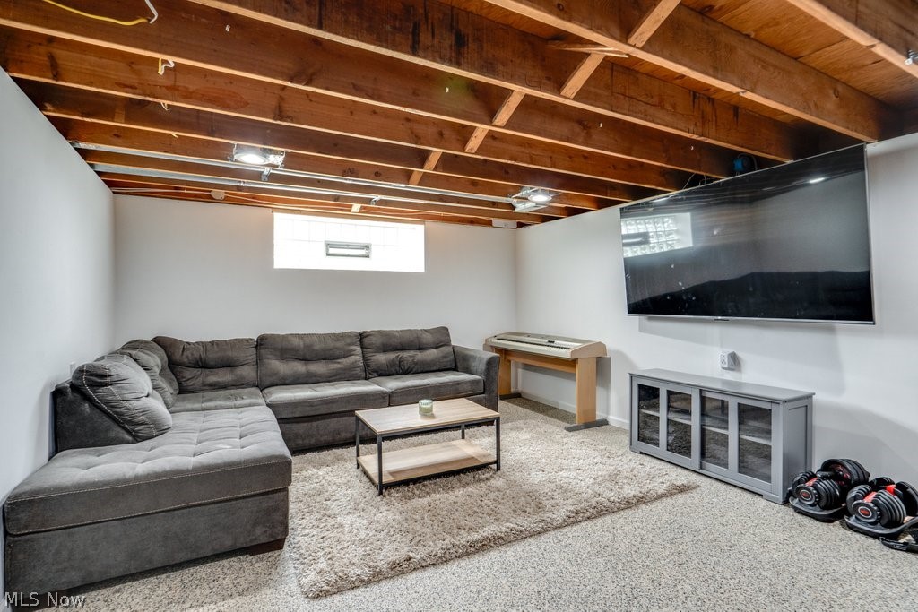 7821 W List Lane Parma OH 44130
