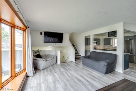 7821 W List Lane Parma OH 44130